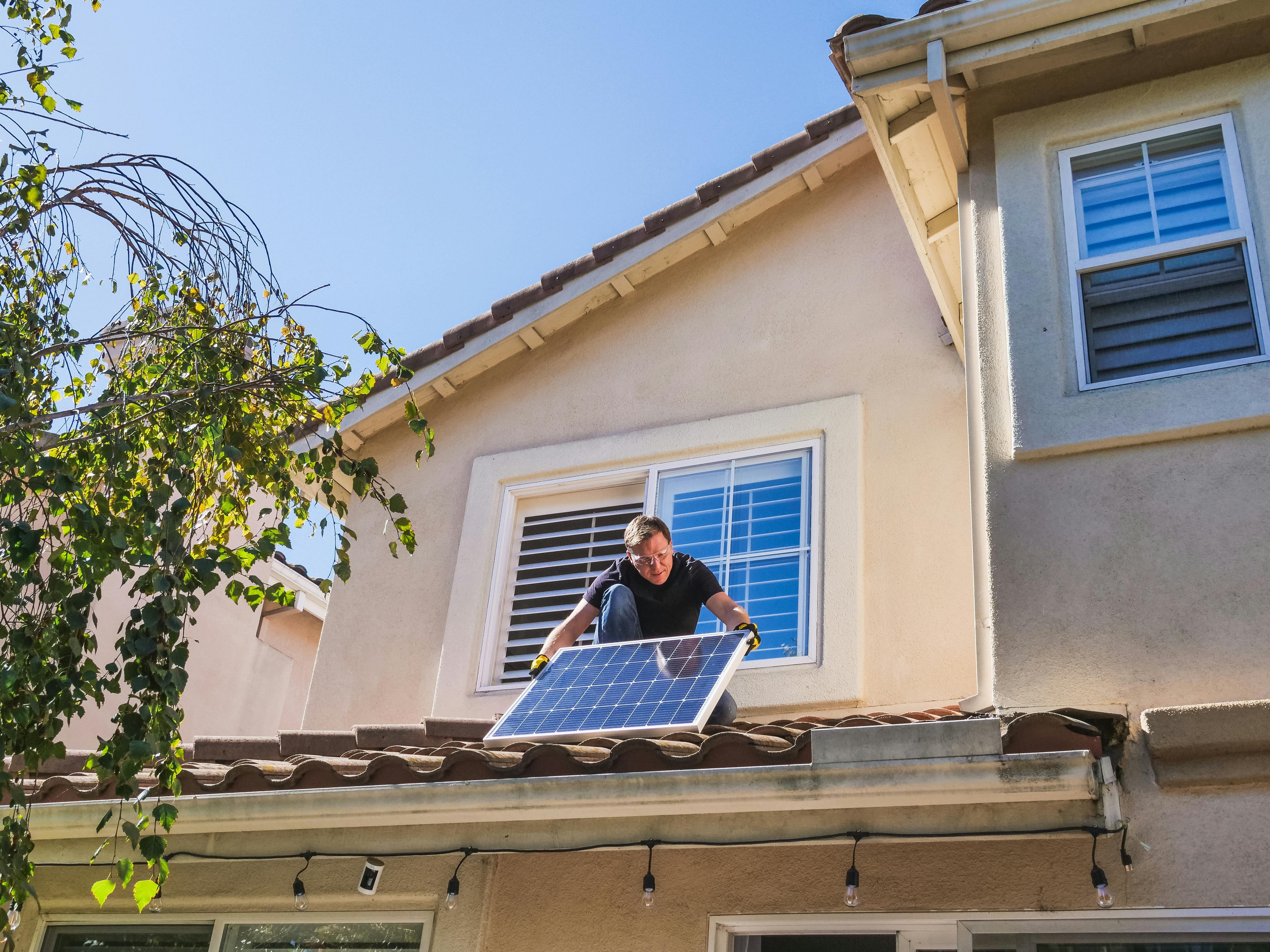 Installing solar panel 